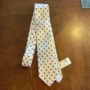 NWT 100% cream colored silk vintage Oscar de la Renta tie